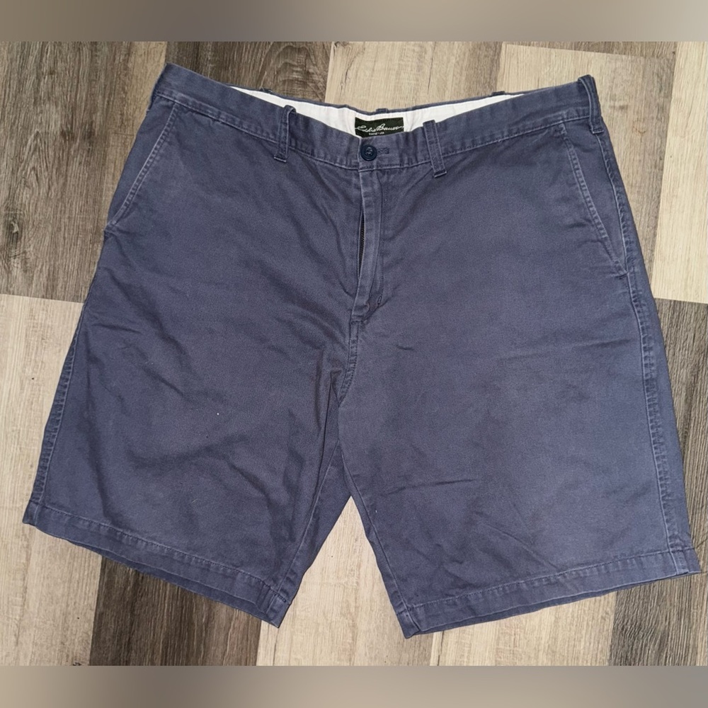 Eddie Bauer Men's Navy Flat Front Shorts 38